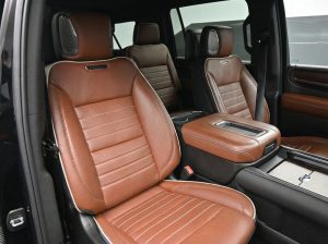 2024 GMC Yukon XL Denali Ultimate — thumbnail 9