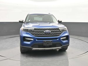 Used 2023 Ford Explorer XLT 4WD — thumbnail 3